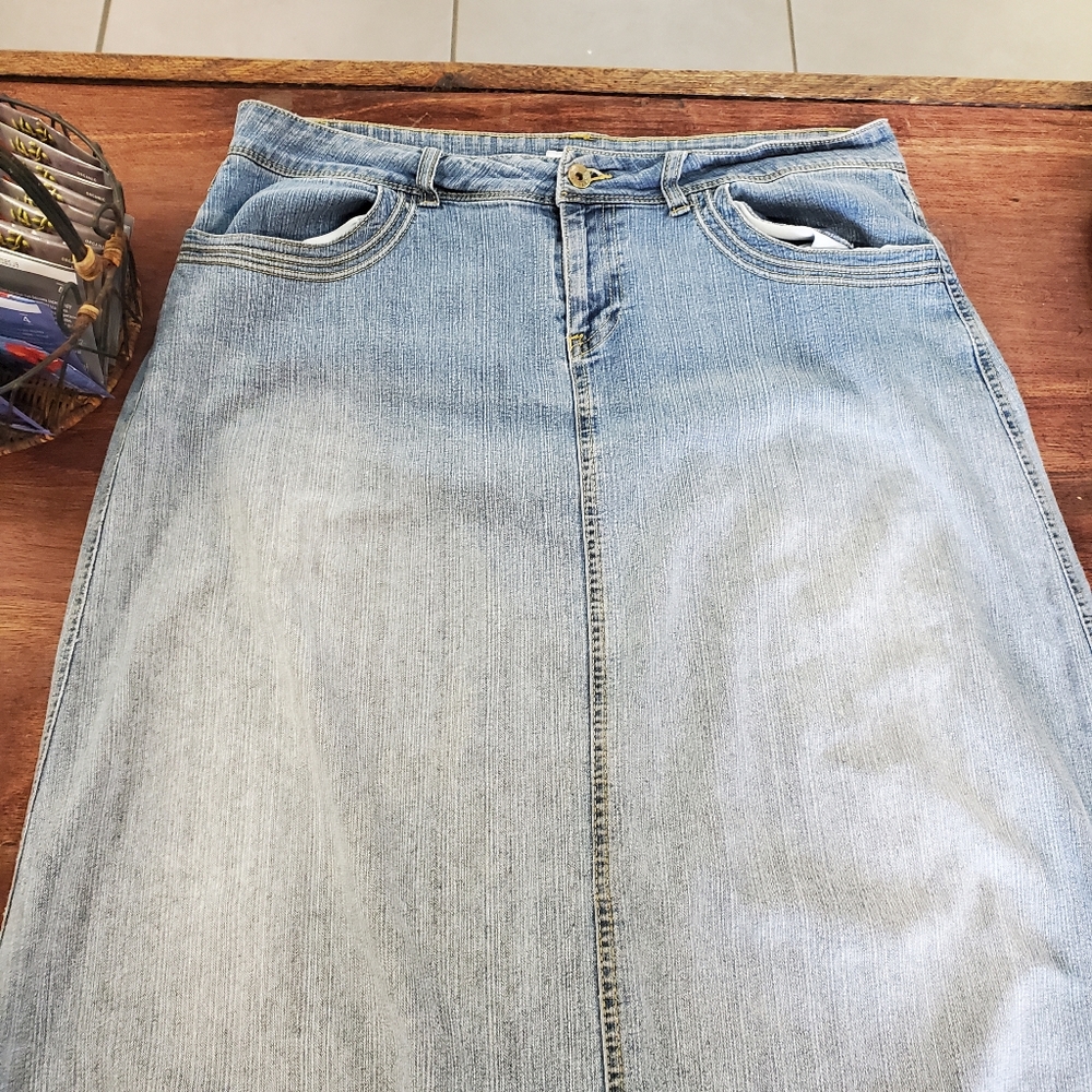 14 Cato Skirt
